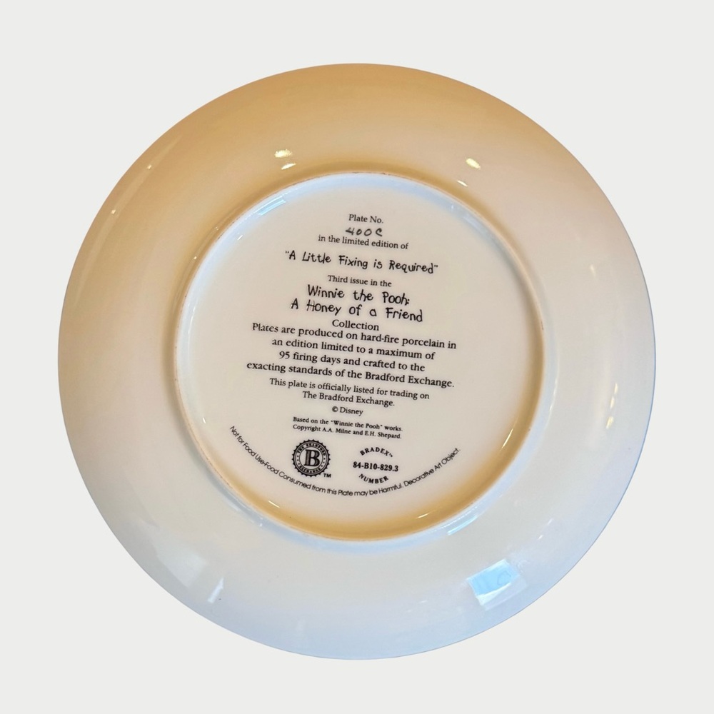 Disney Bradford Exchange “A Little Fixing is Required” Winnie The Pooh Plate - Picture 2 of 4